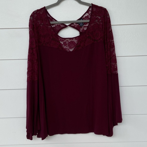 Torrid Lace Inset Bell Sleeve Top 3X Maroon - Picture 2 of 9